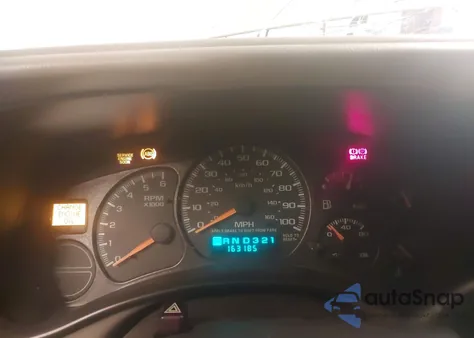 2000 Chevrolet Suburban 1500 Ls z USA, uszkodzony, nr VIN 3GNFK16T6YG120637